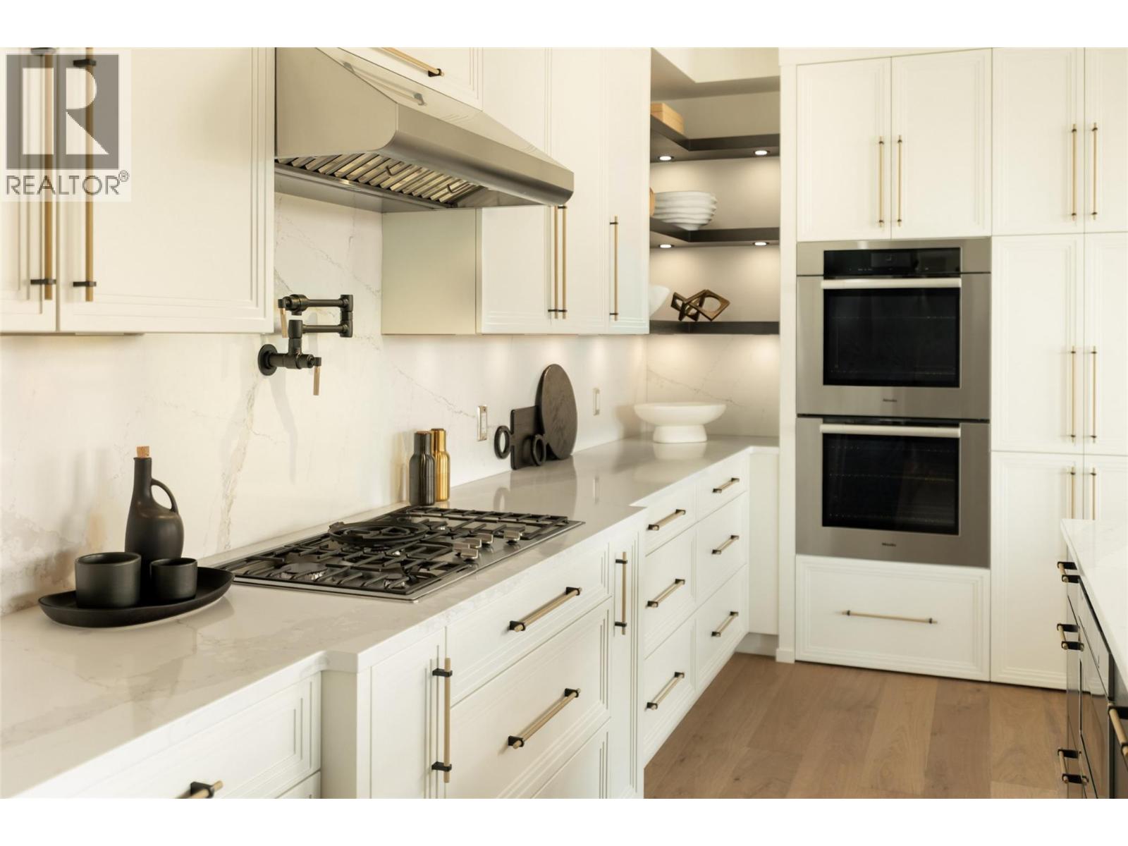460 Groves Avenue Unit# 601, Kelowna