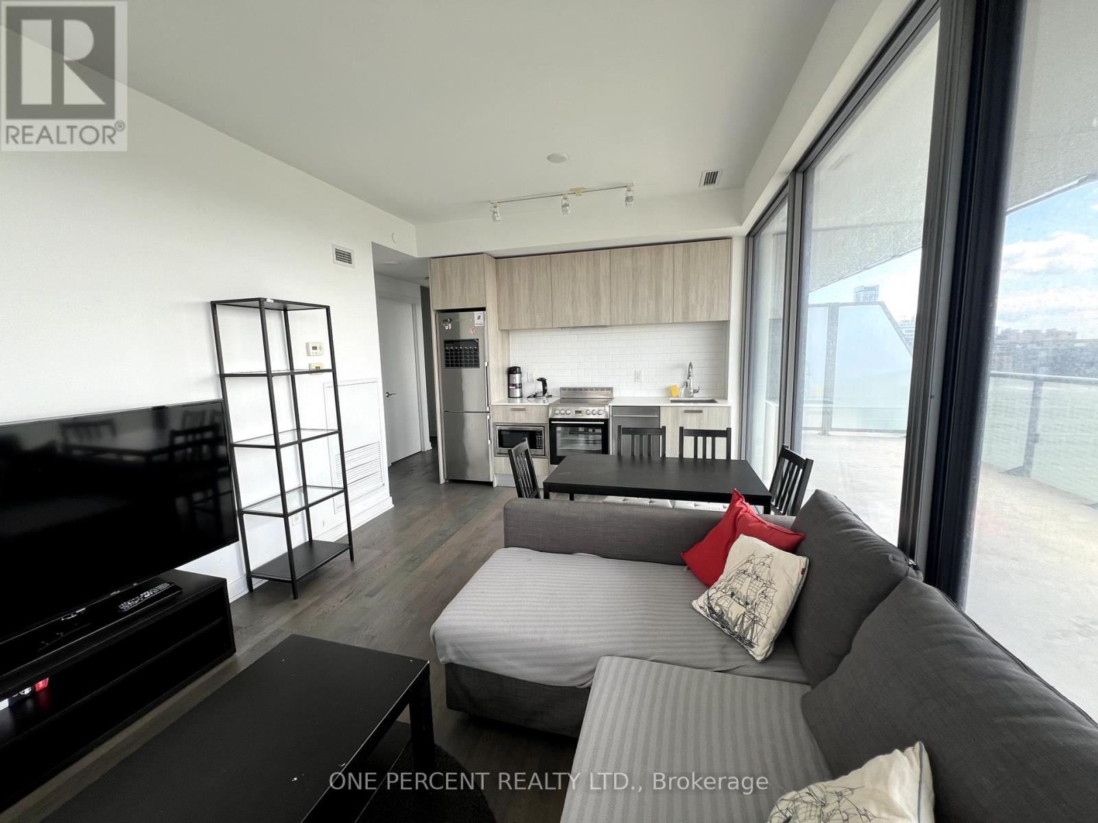 #2407 57 ST JOSEPH STREET - 10