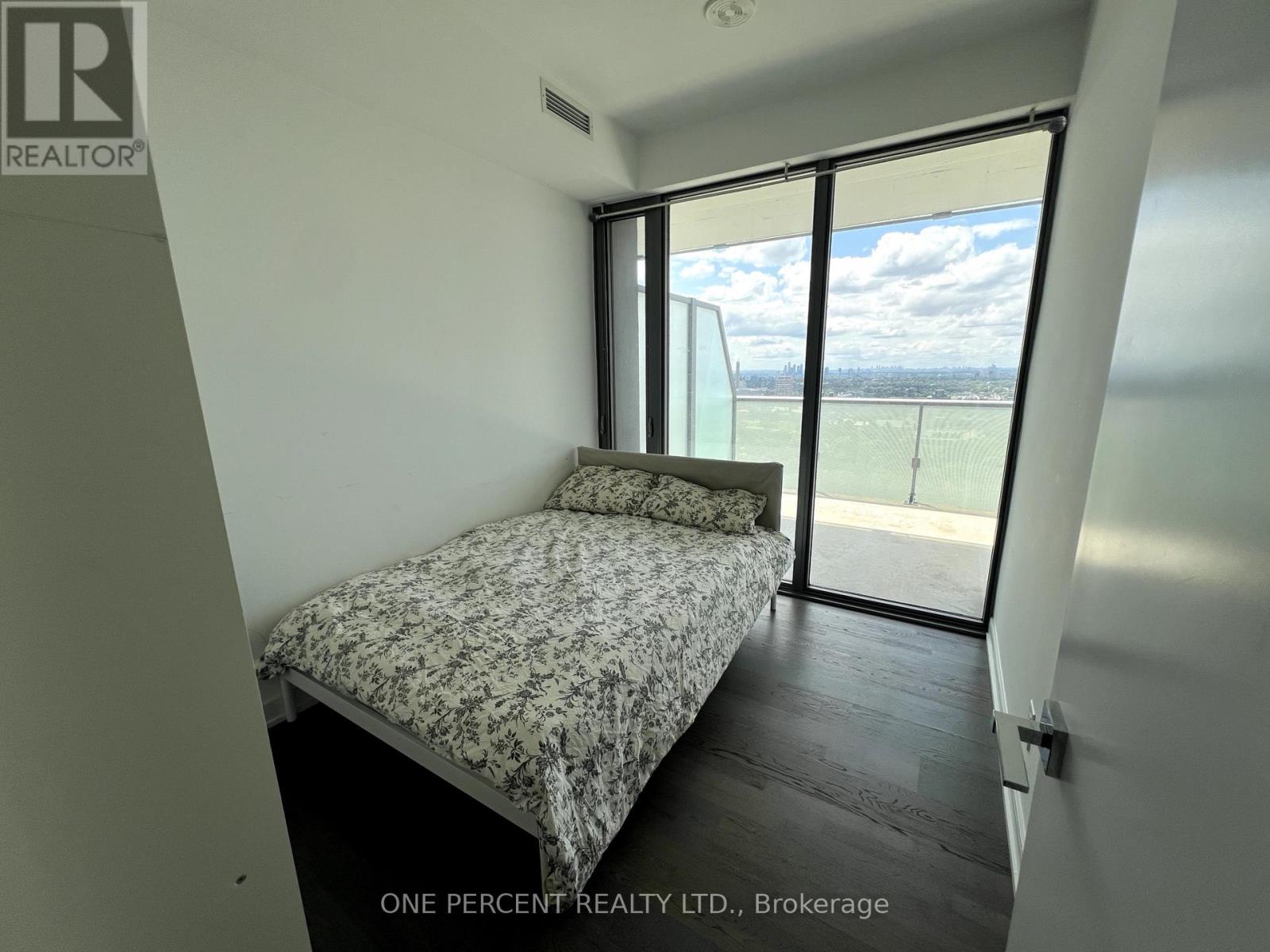 #2407 57 ST JOSEPH STREET - 5