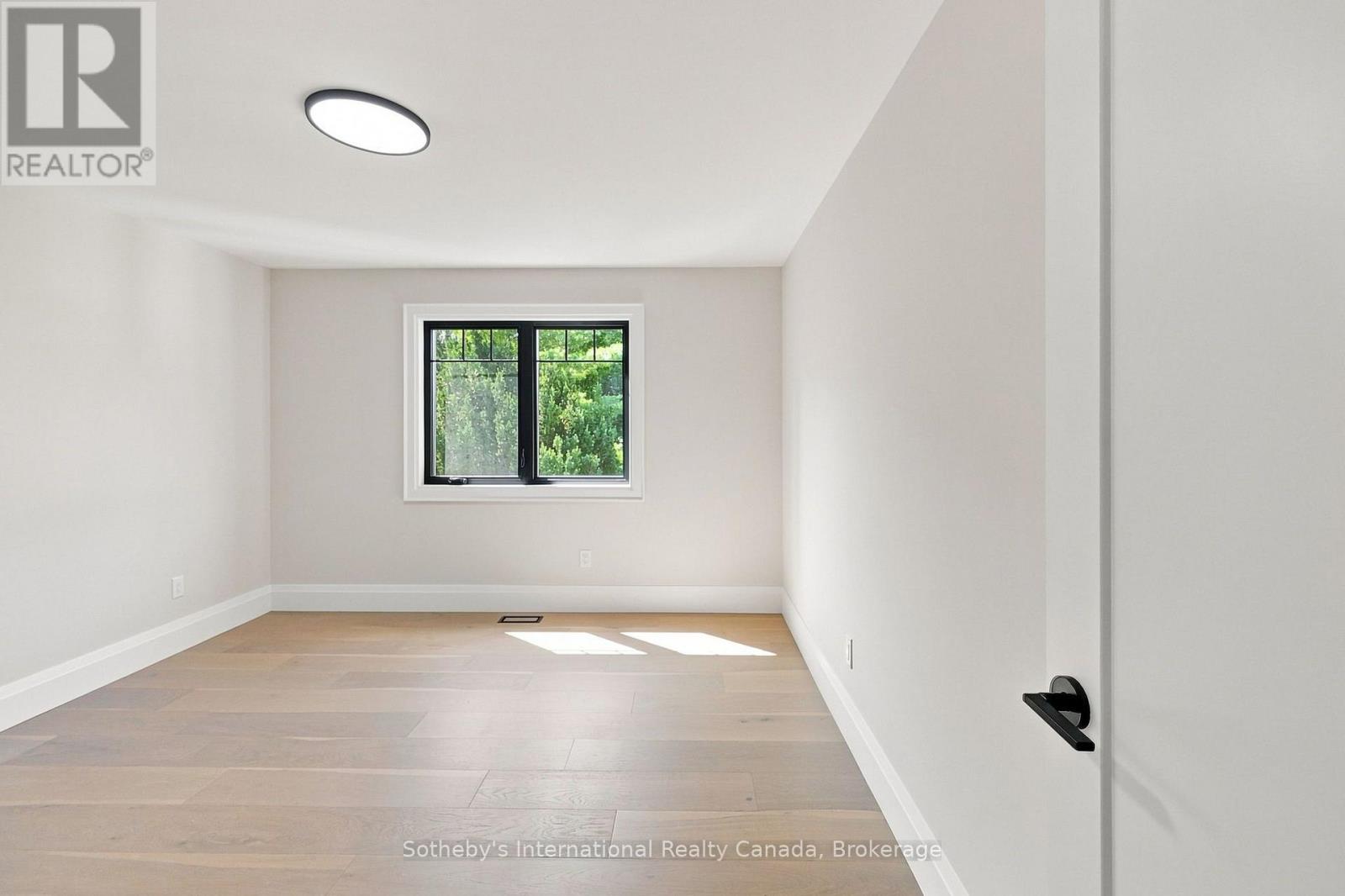 222 OAK STREET - Image 40