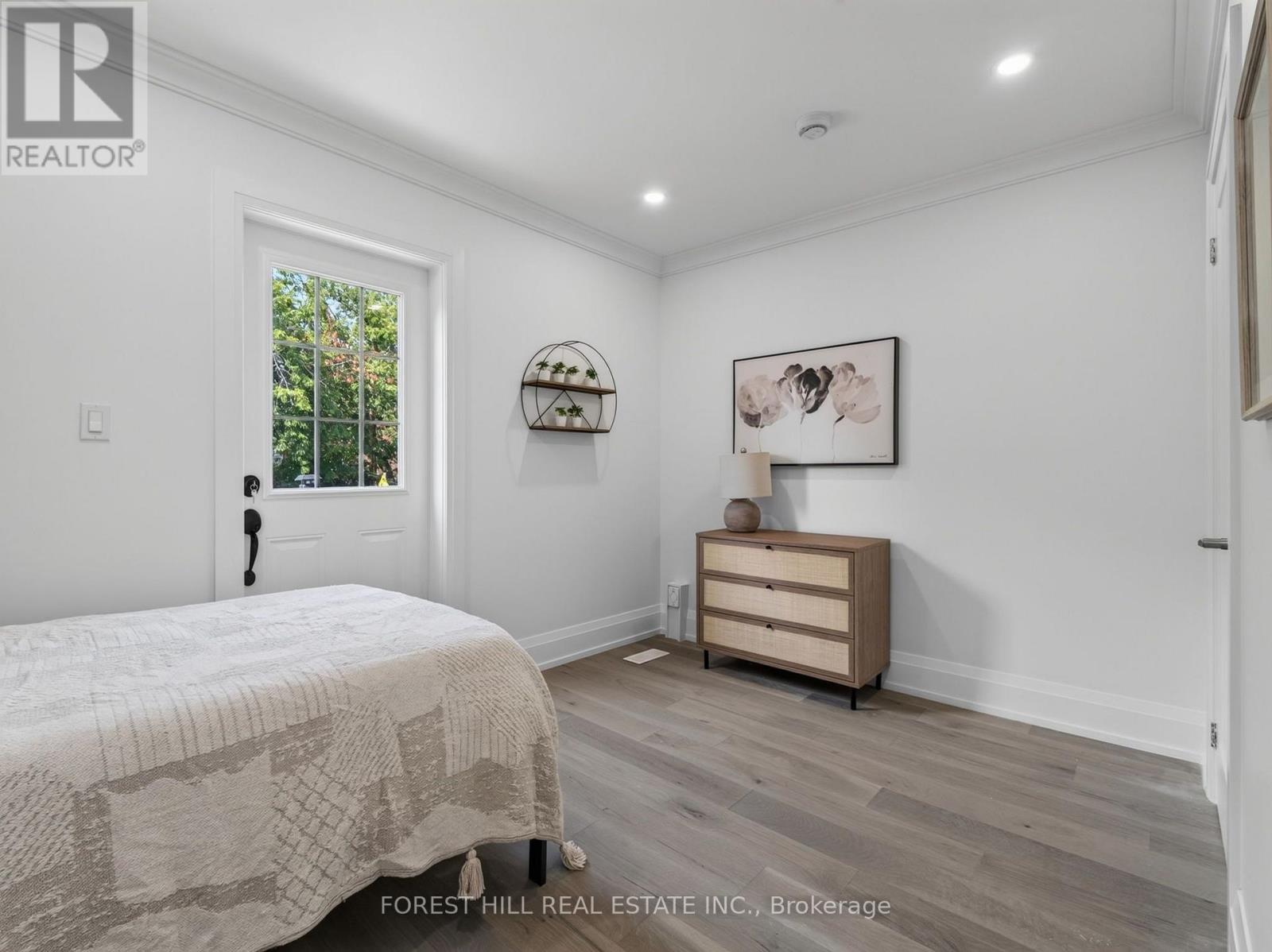 54 CHATHAM AVENUE - 14