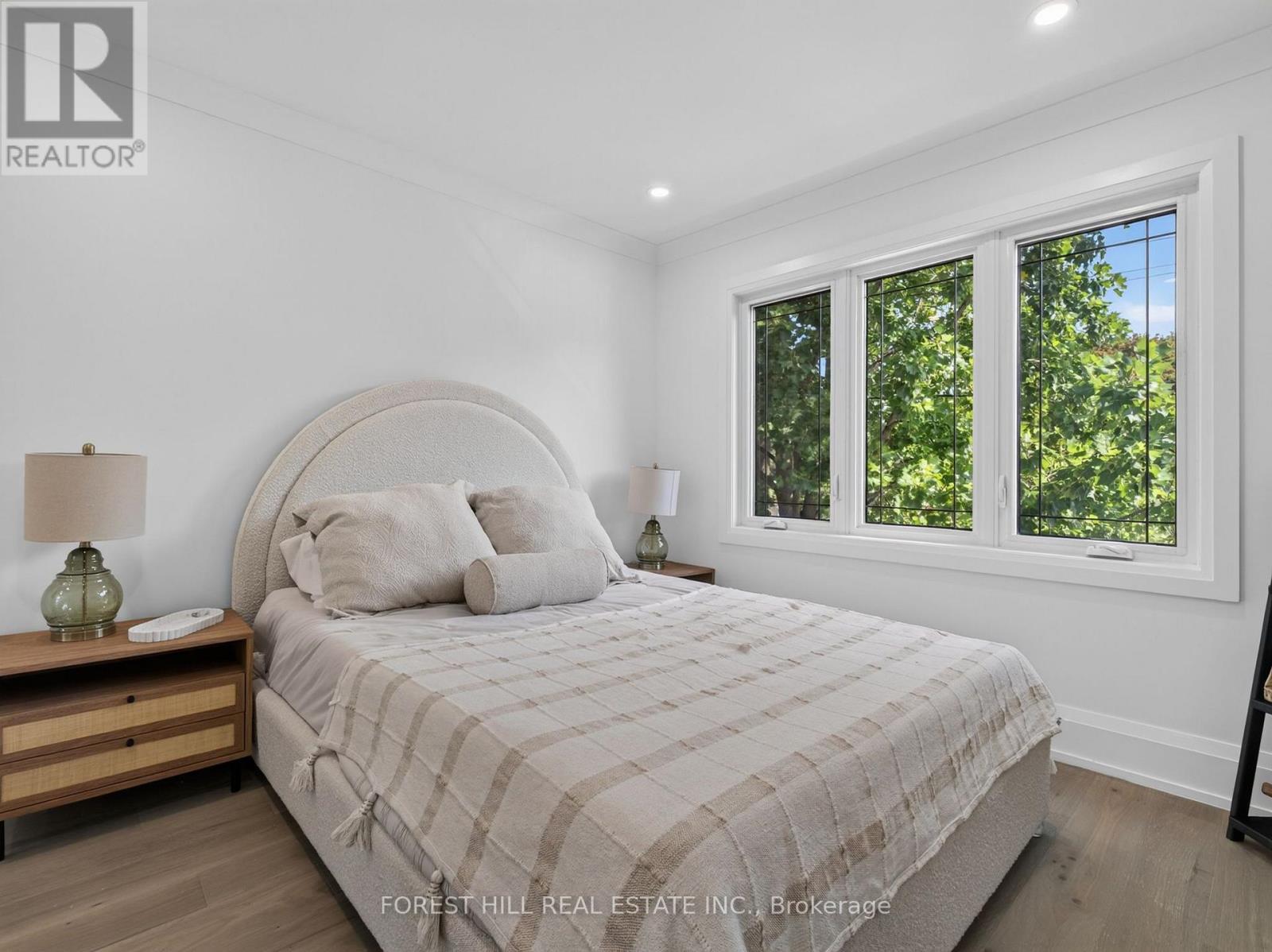 54 CHATHAM AVENUE - 18