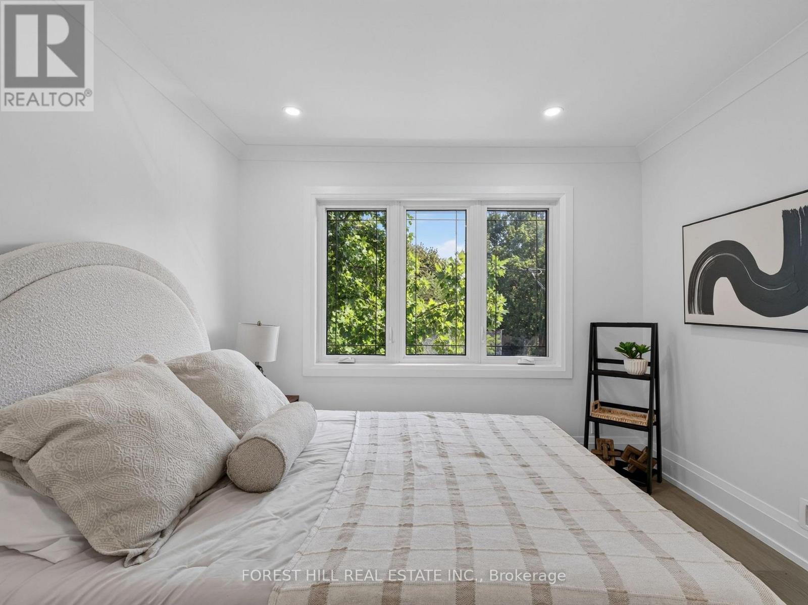 54 CHATHAM AVENUE - 19