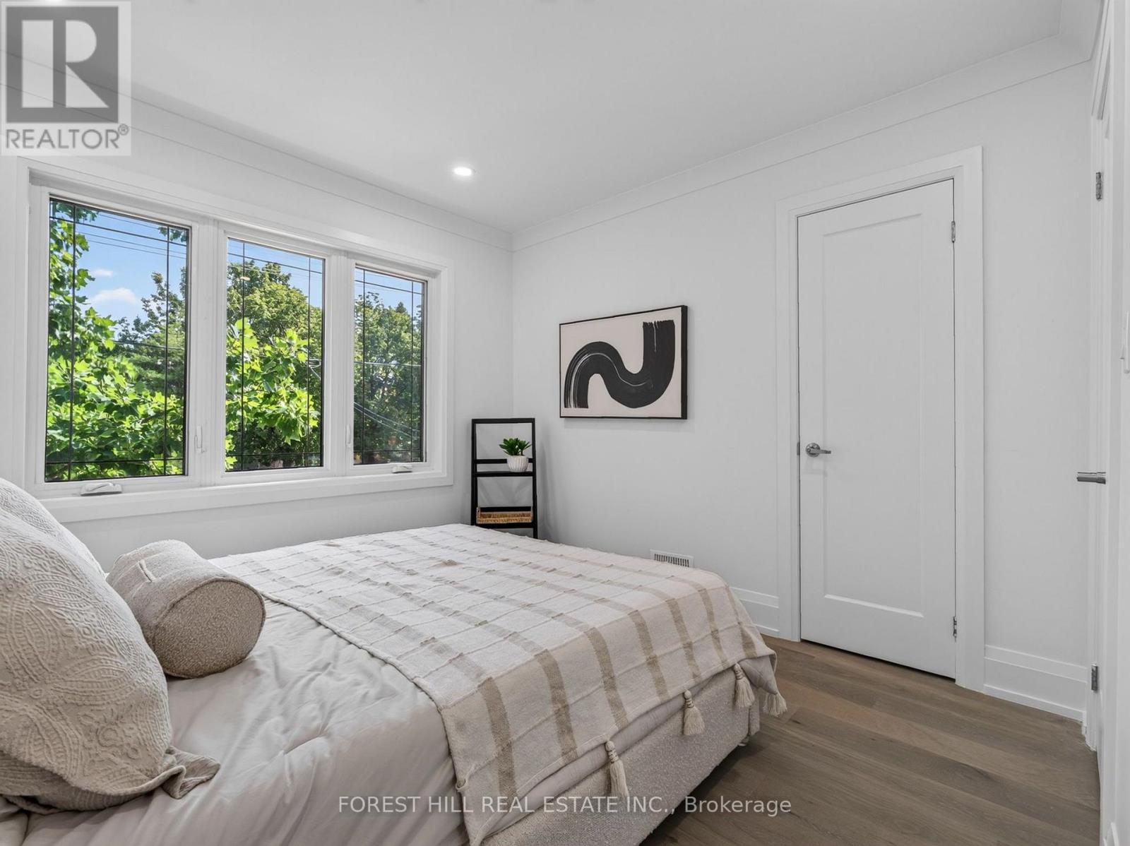 54 CHATHAM AVENUE - 20