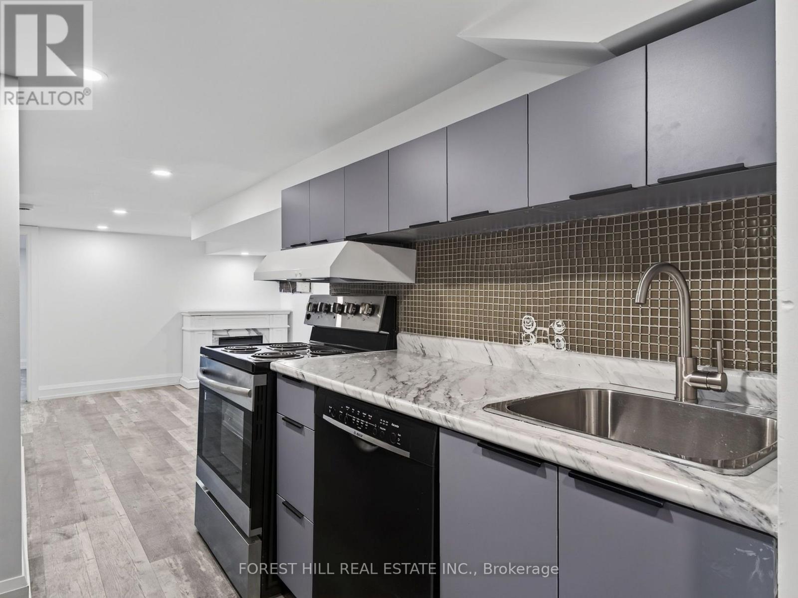 54 CHATHAM AVENUE - 21