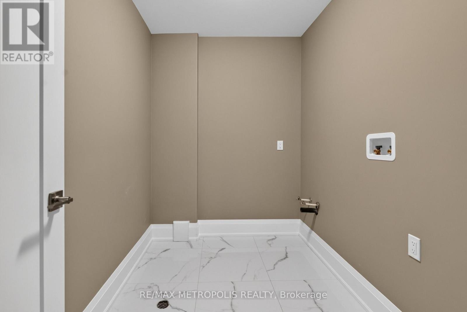 39 BENLEIGH DRIVE - Image 48