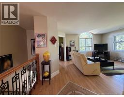 120 Hubert Street, photo 3