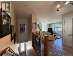 120 Hubert Street, photo 2
