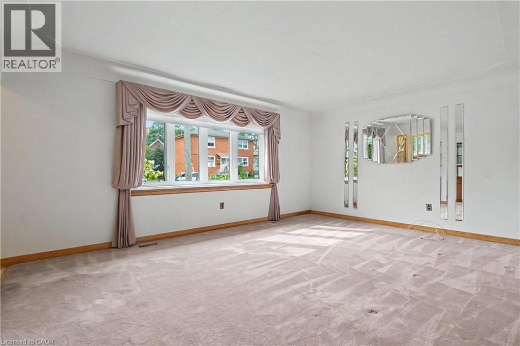 240 GUELPH Street - Image 8