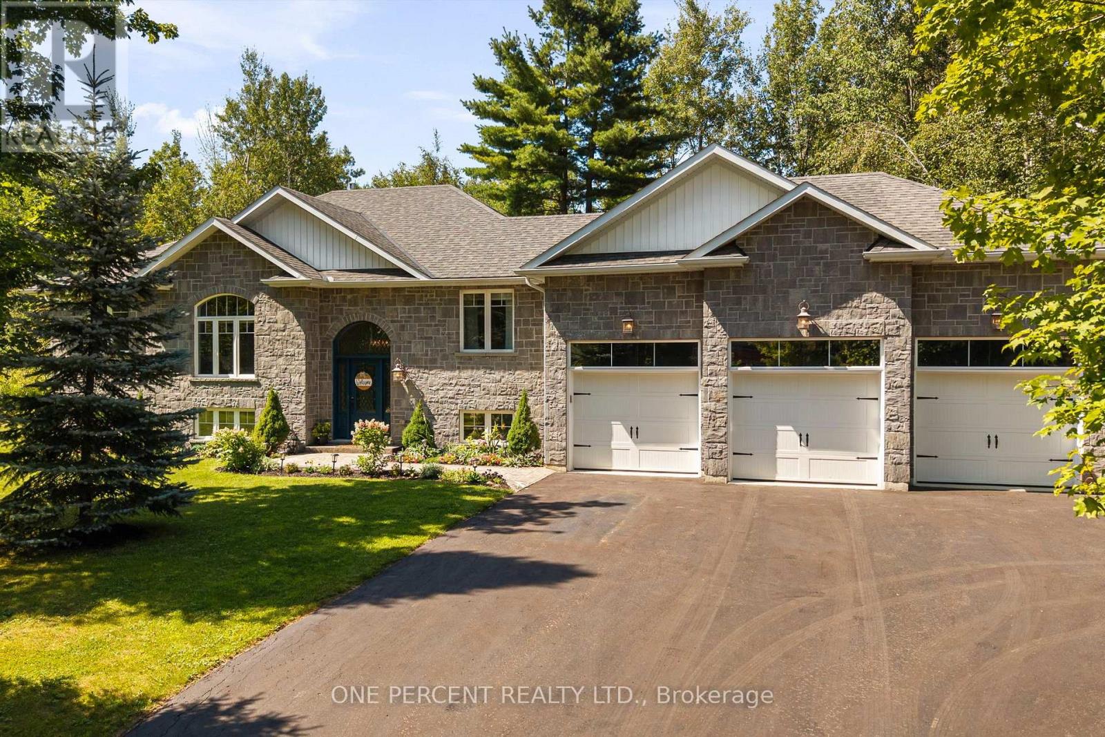 1370 RIMKEY CRESCENT - 1