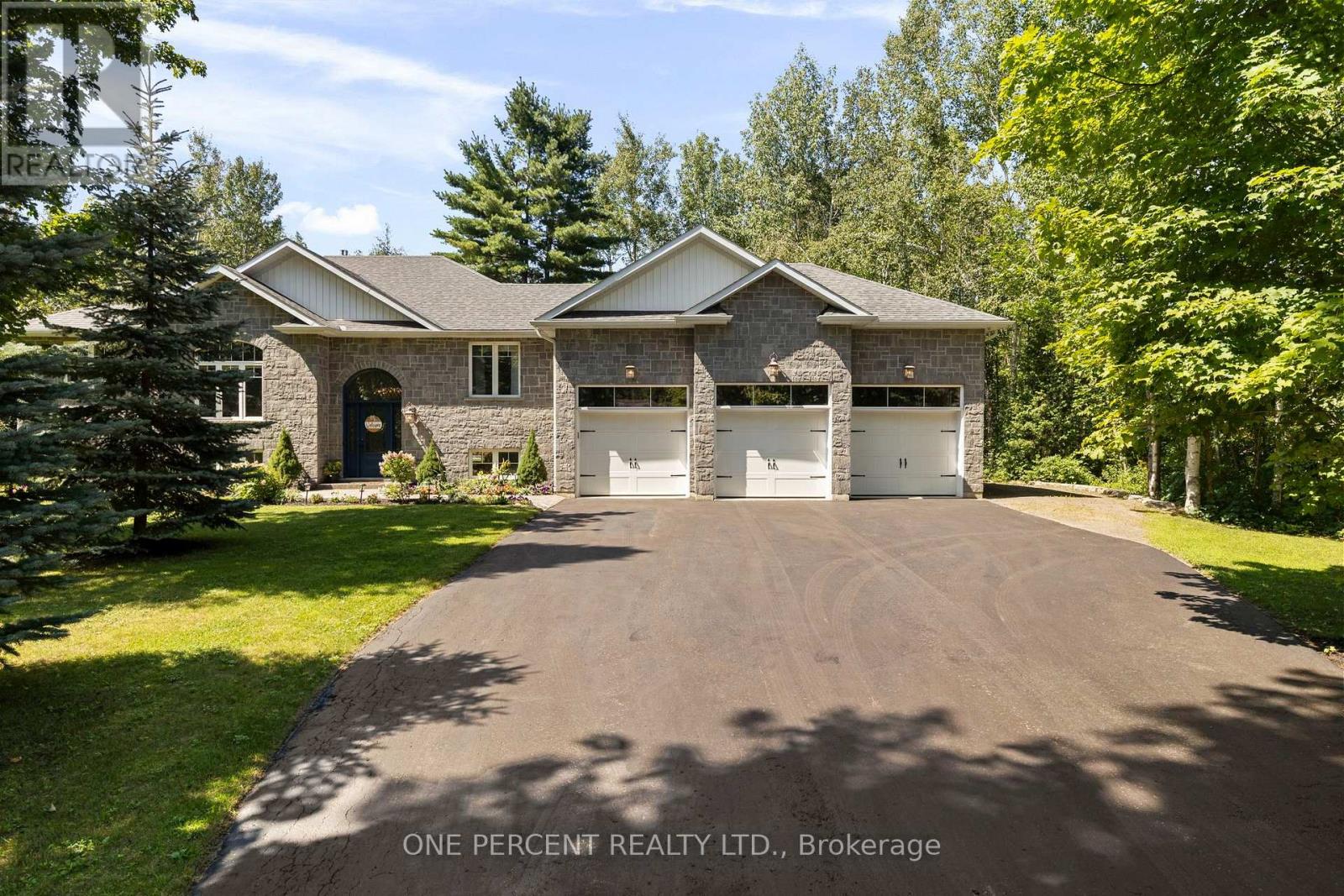 1370 RIMKEY CRESCENT - 2
