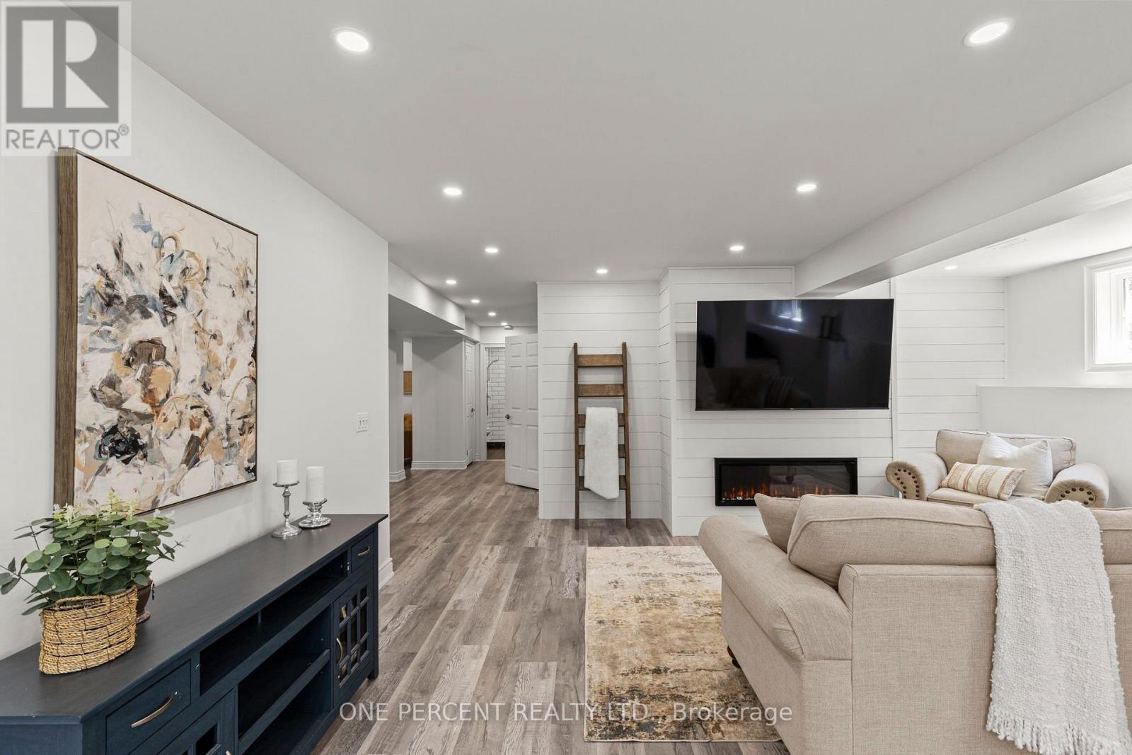 1370 RIMKEY CRESCENT - Image 31