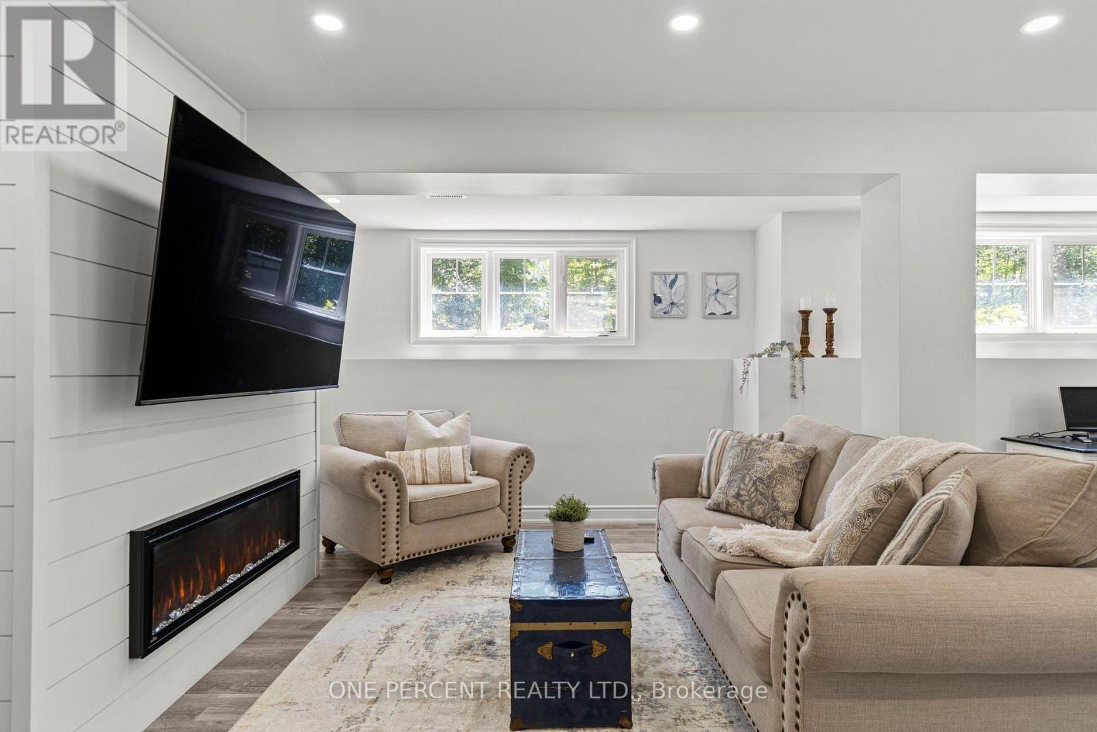 1370 RIMKEY CRESCENT - Image 32