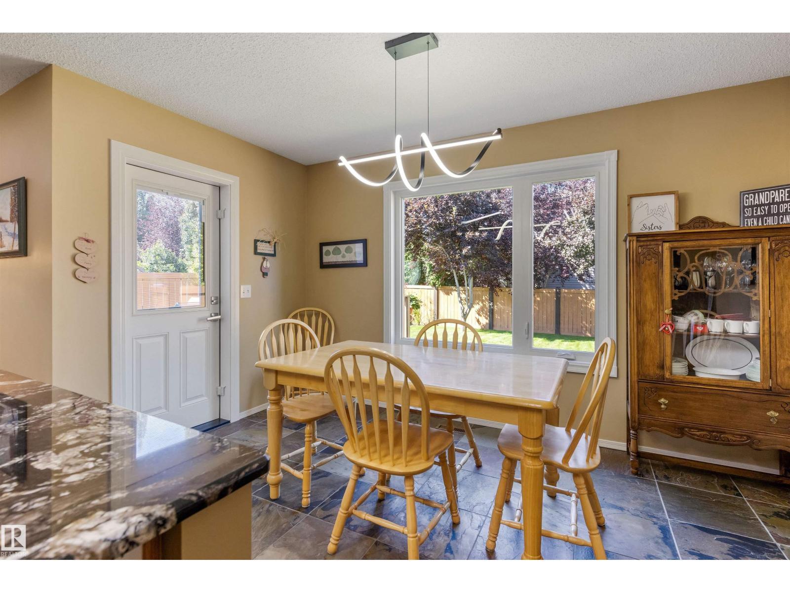 118 NAPLES WY - Image 12