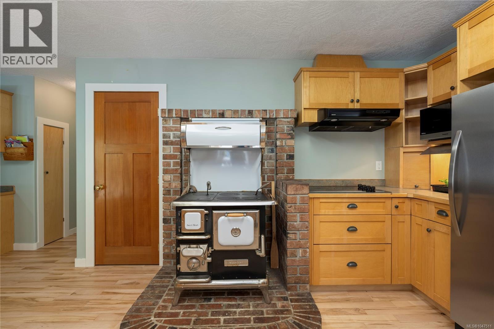 2800 Boyd Dr - Image 6