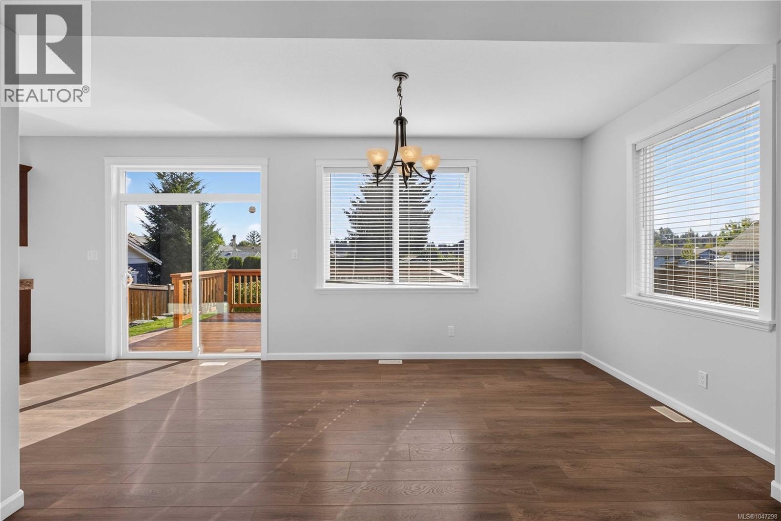 3608 Vermont Pl, Campbell River