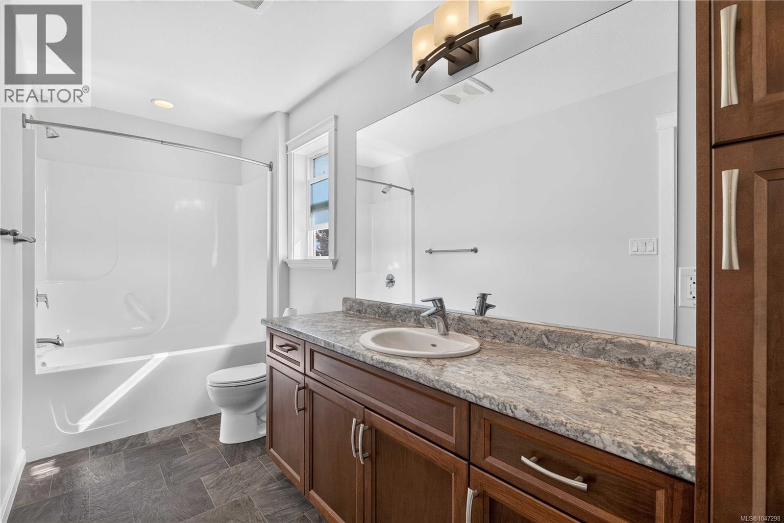 3608 Vermont Pl, Campbell River