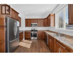 3608 Vermont Pl, Campbell River, BC V9H1V3 Photo 16