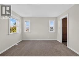 3608 Vermont Pl, Campbell River, BC V9H1V3 Photo 26