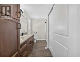 3608 Vermont Pl, Campbell River, BC V9H1V3 Photo 29