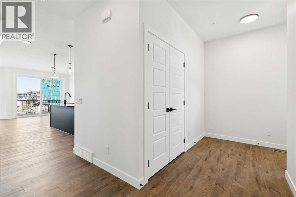 34 Hotchkiss Gardens SE - Image 6