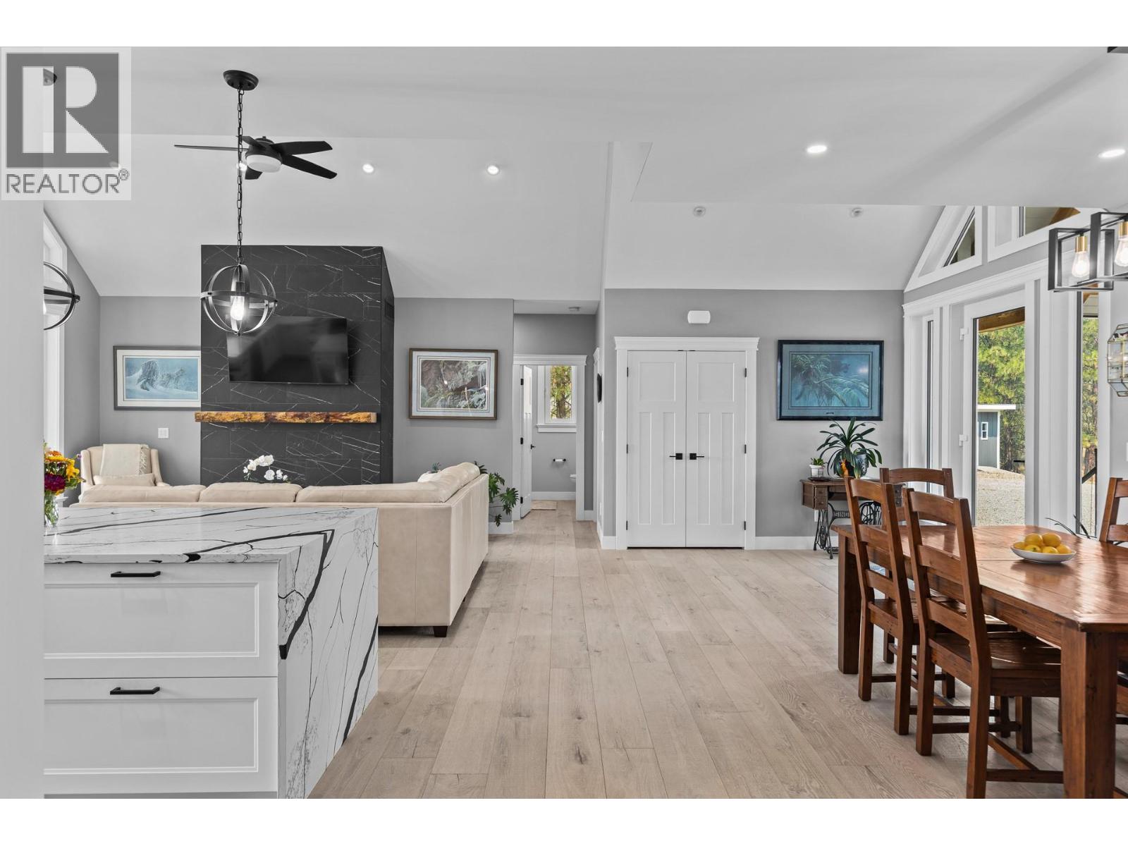 125 Falcon Place - 32
