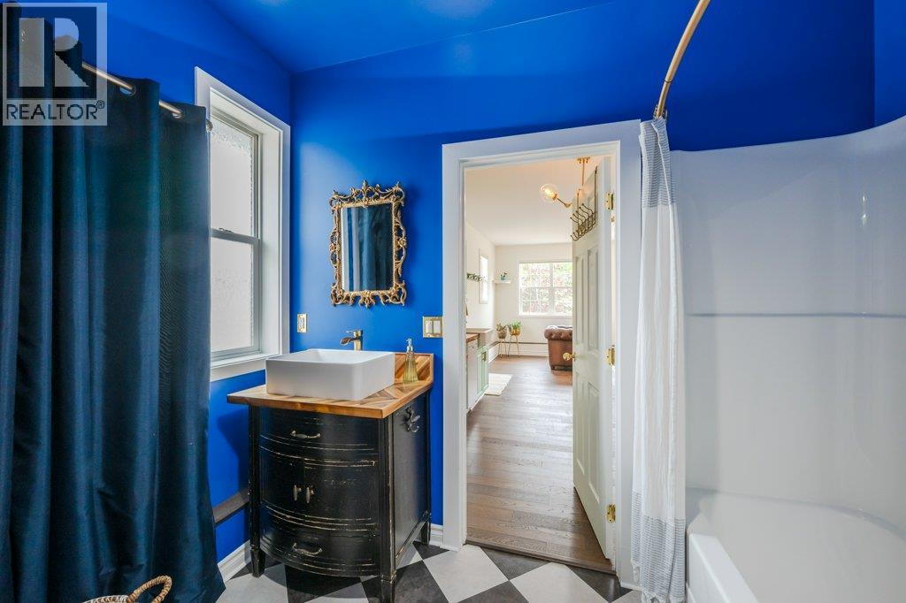 860 Fairview Road - 77
