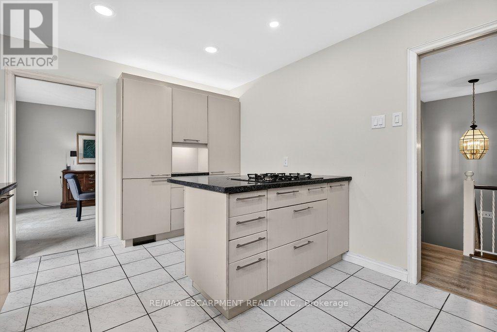 2148 KERNS ROAD - 16