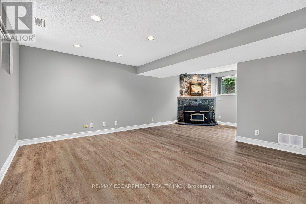 2148 KERNS ROAD - Image 28