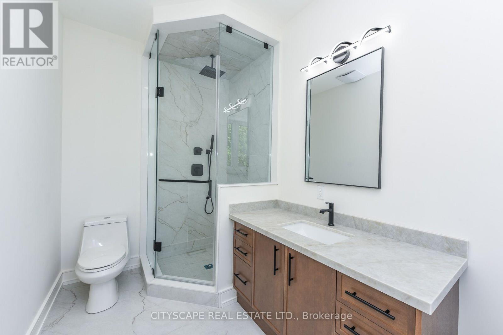 954 FOURTH STREET - Image 37