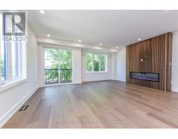 956 Fourth Street, Mississauga, ON L5E1J9 Photo 19