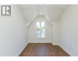956 Fourth Street, Mississauga, ON L5E1J9 Photo 32
