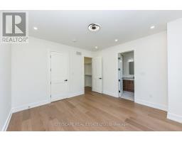 956 Fourth Street, Mississauga, ON L5E1J9 Photo 36