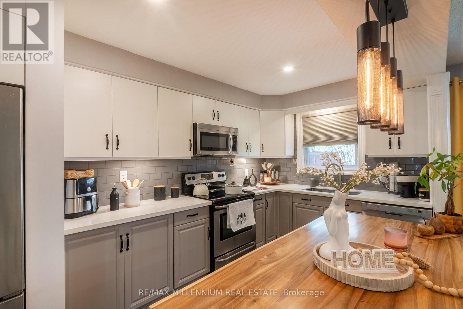 #11 230 MEADOWBROOK DRIVE - 4