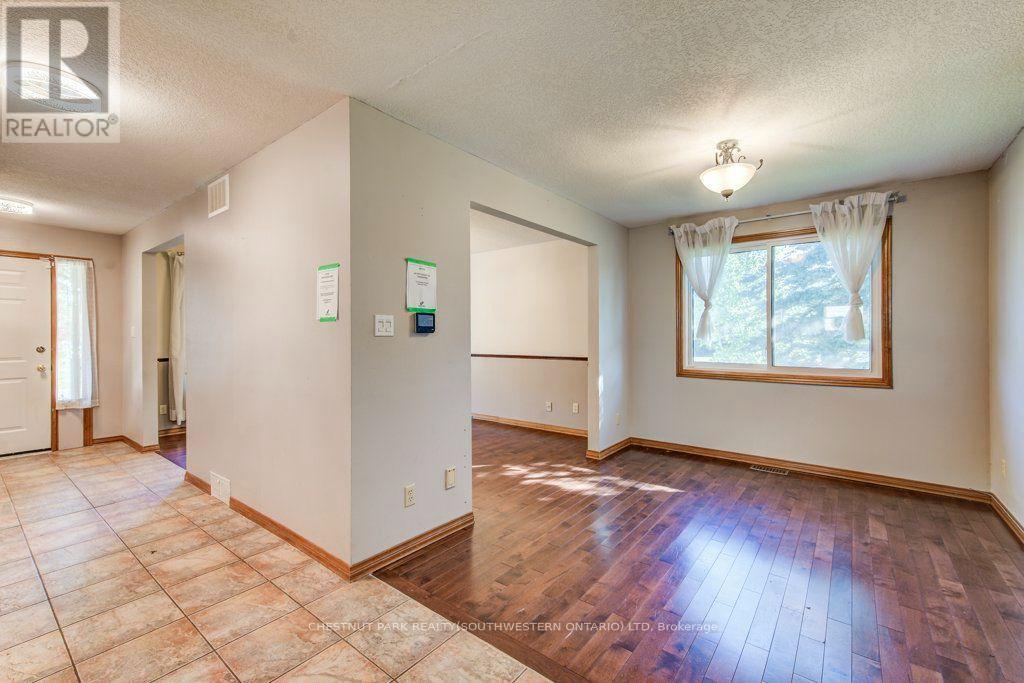 3 CORA DRIVE - Image 14