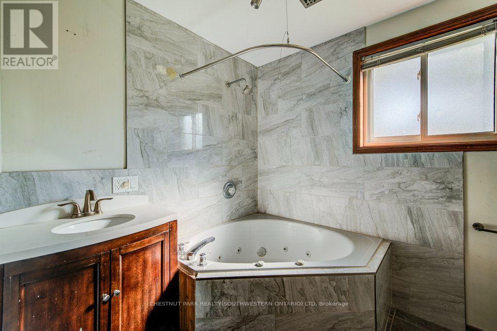 3 CORA DRIVE - 35