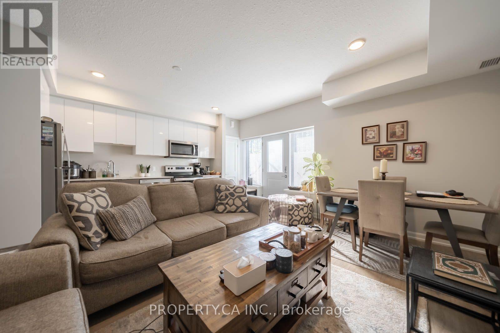 #124 708 Woolwich Street, Guelph (Riverside Park), Ontario, N1H7G6, Guelph (Riverside Park), Ontario — photo 4 of 5