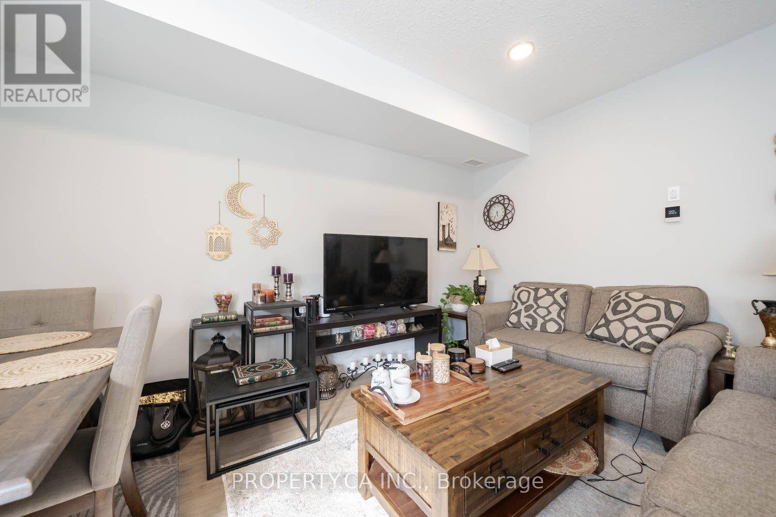 #124 708 Woolwich Street, Guelph (Riverside Park), Ontario, N1H7G6, Guelph (Riverside Park), Ontario — photo 5 of 5
