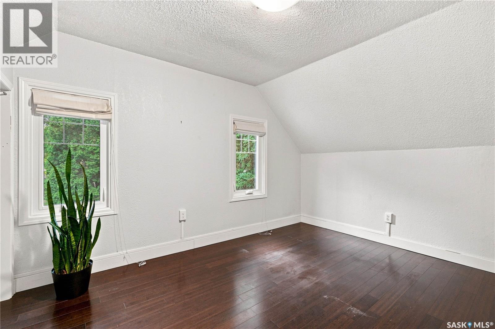 318 27th STREET W - 21