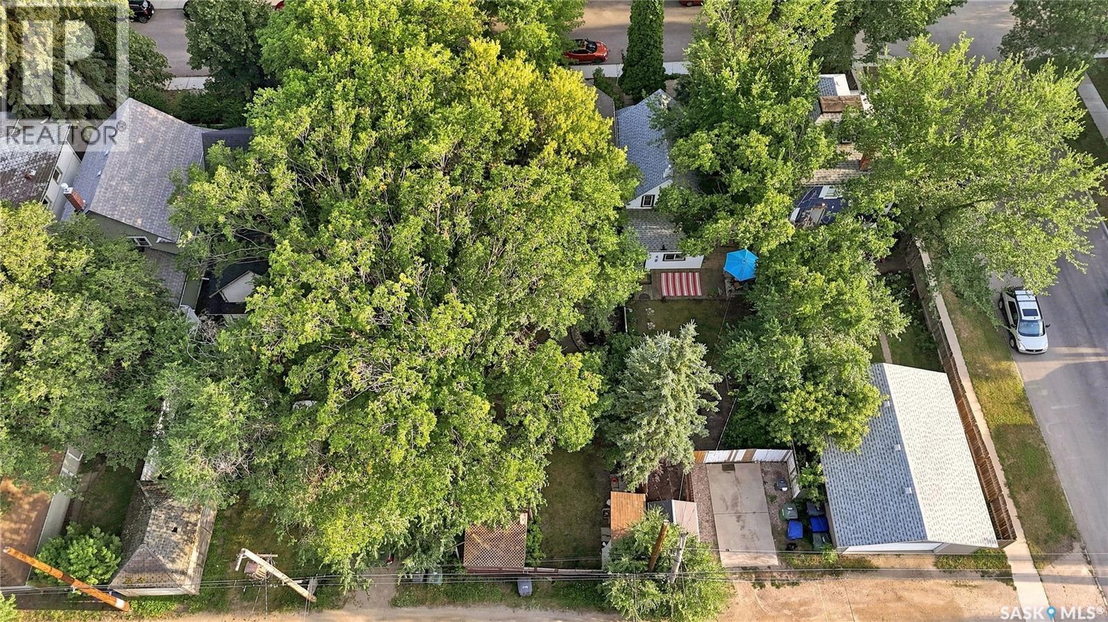 318 27th STREET W - 40