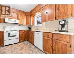 Laundry room - 1630 Spadina Drive, Moose Jaw, SK S6K1B1 Photo 9