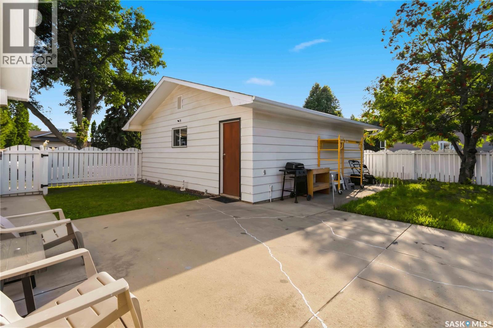 192 Salisbury DRIVE - Image 34