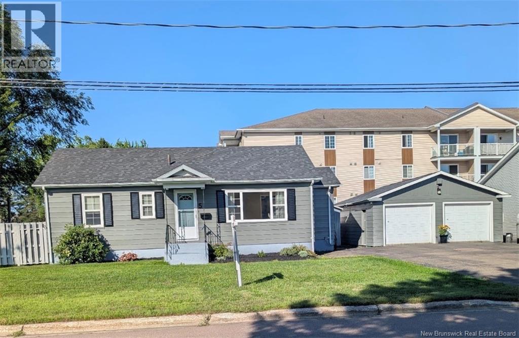 5 Wentworth Drive