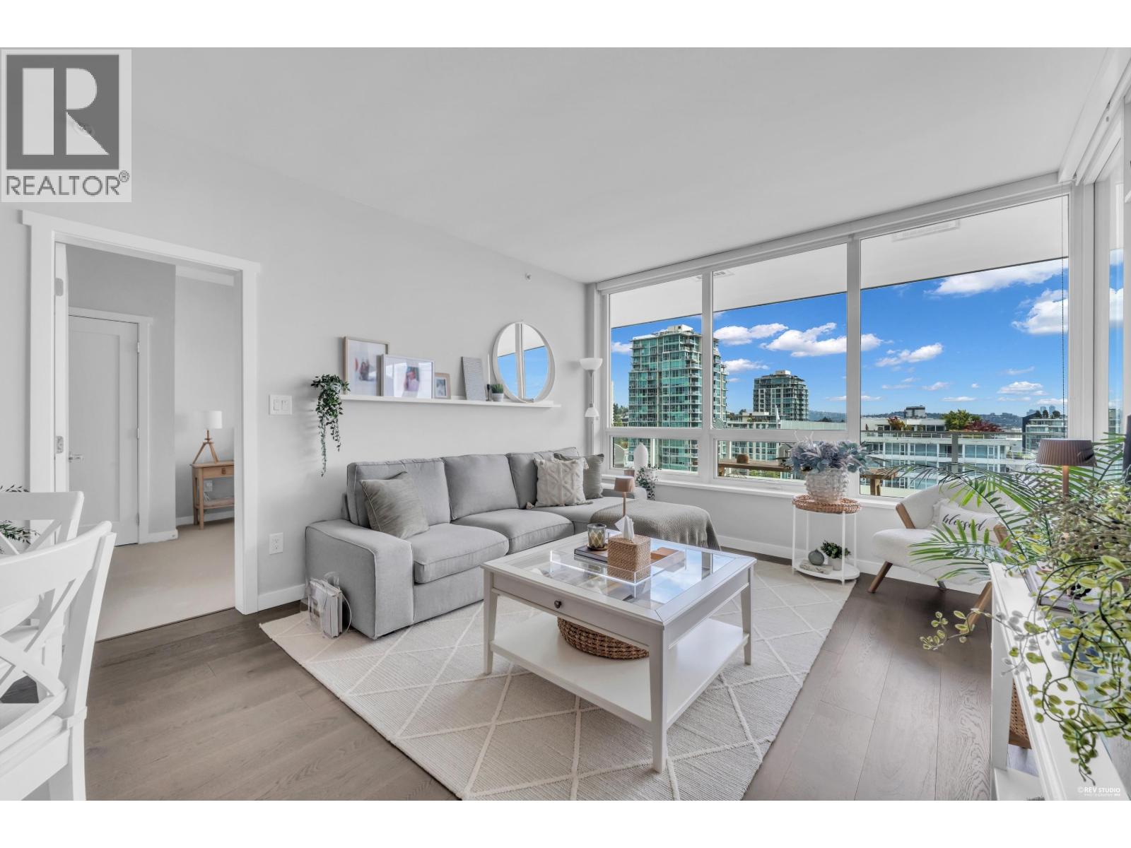 #1309 118 CARRIE CATES Court, North Vancouver, British Columbia, V7M0G6, North Vancouver, British Columbia — photo 4 of 5