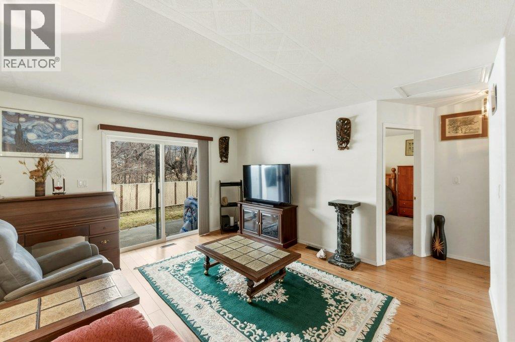#18 115 REDWING Place - 19