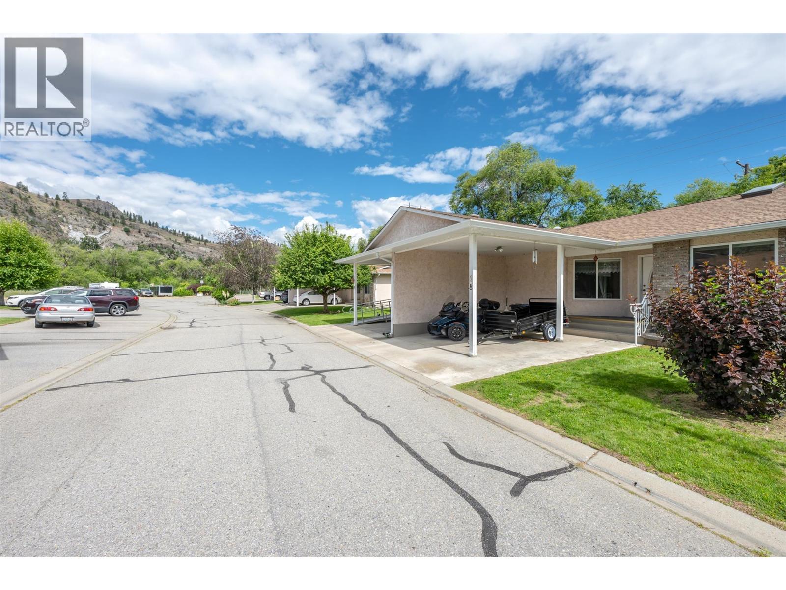#18 115 REDWING Place - 33