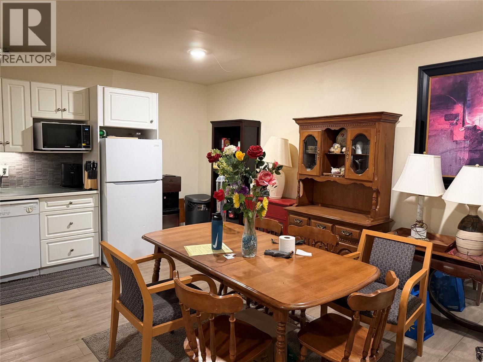 #1 220 Prior Road S - 26