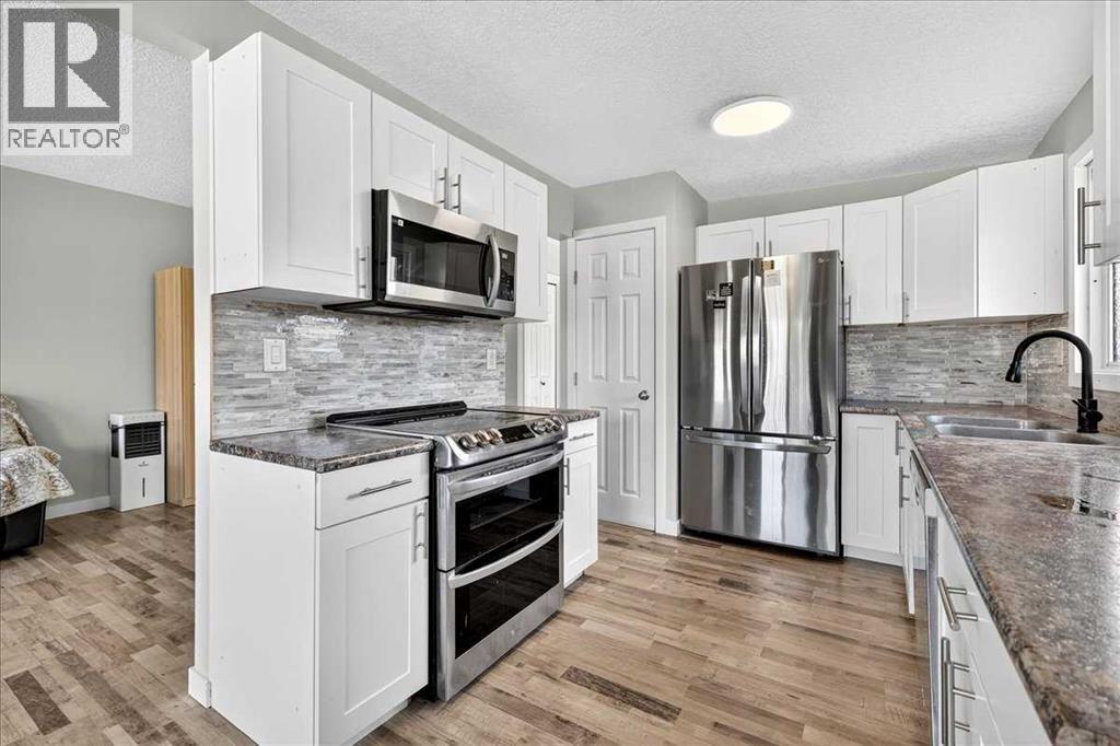 4309 26 Avenue SE - 10