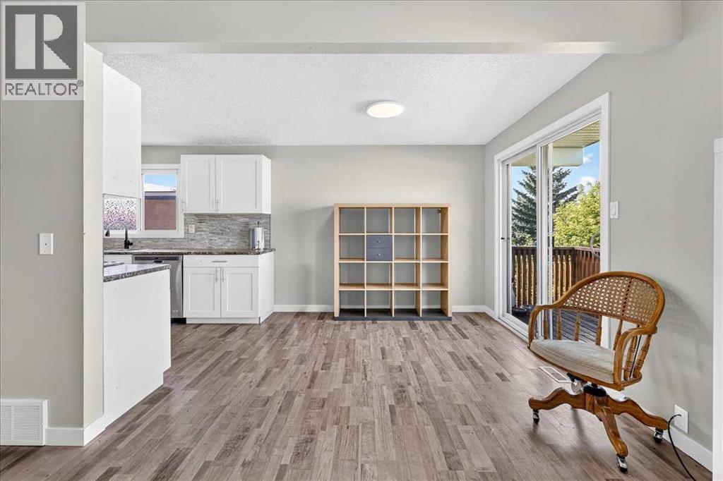 4309 26 Avenue SE - 18
