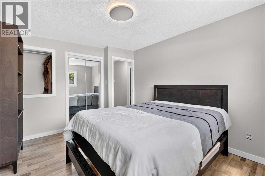 4309 26 Avenue SE - 20
